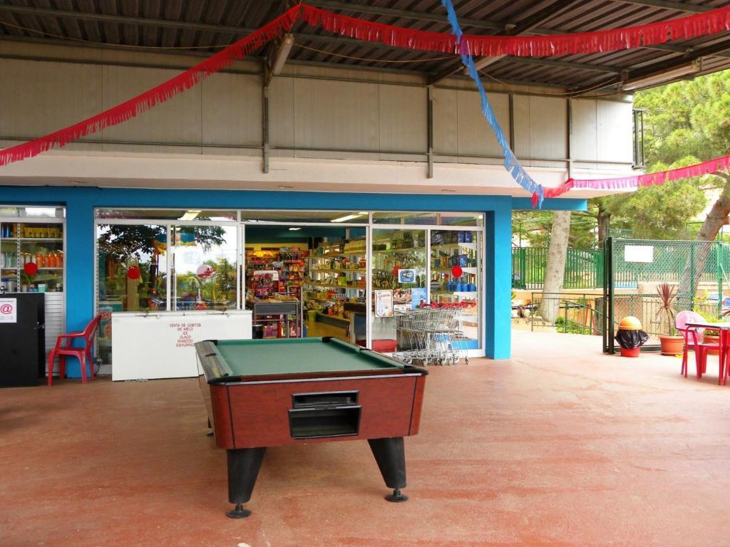 מלון יורט דה מאר Camping Senia Cala Canyelles מראה חיצוני תמונה