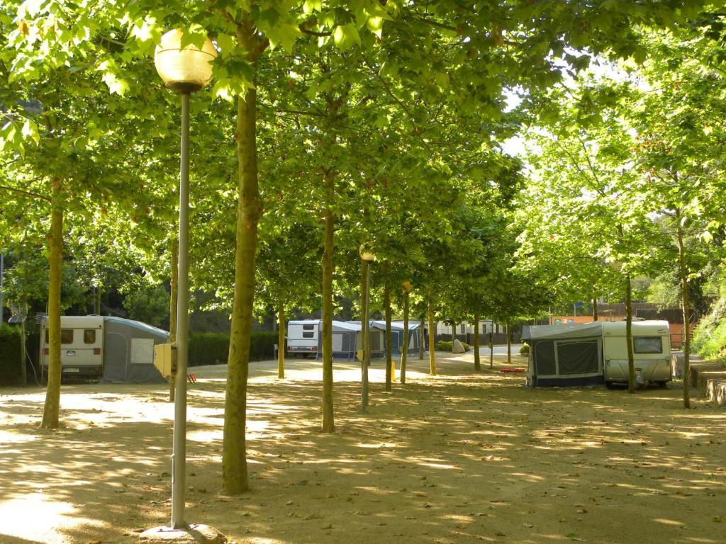 מלון יורט דה מאר Camping Senia Cala Canyelles מראה חיצוני תמונה