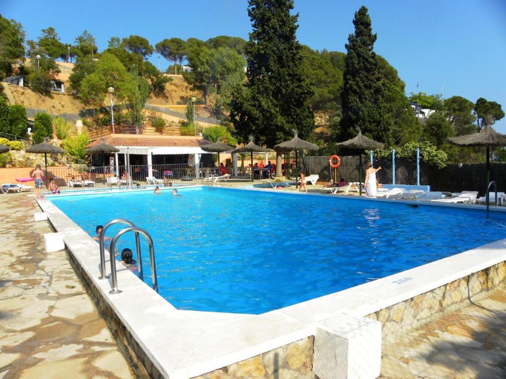 מלון יורט דה מאר Camping Senia Cala Canyelles מראה חיצוני תמונה