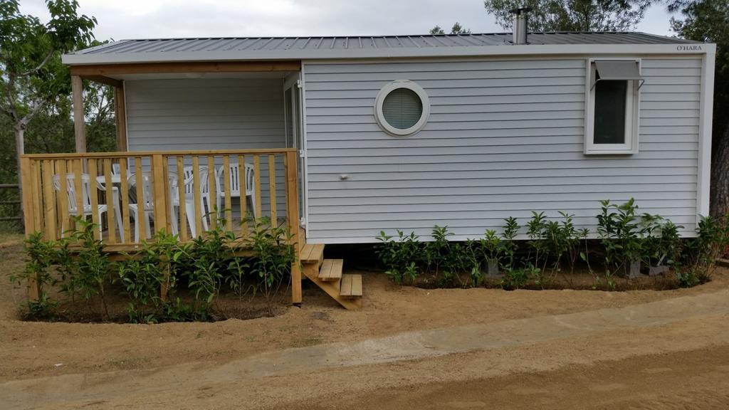 מלון יורט דה מאר Camping Senia Cala Canyelles מראה חיצוני תמונה