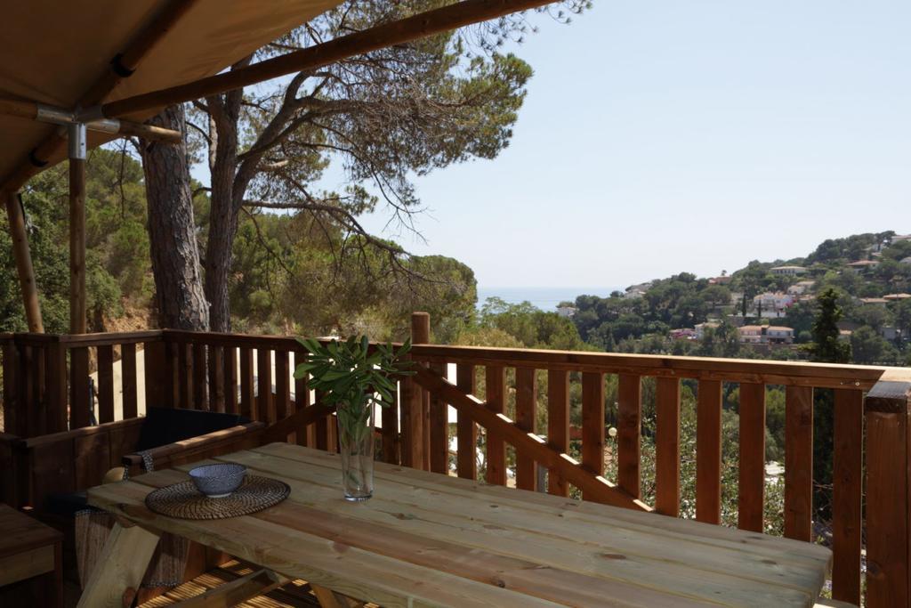 מלון יורט דה מאר Camping Senia Cala Canyelles מראה חיצוני תמונה