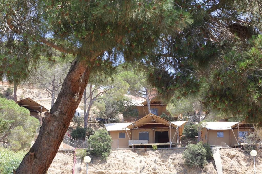 מלון יורט דה מאר Camping Senia Cala Canyelles מראה חיצוני תמונה