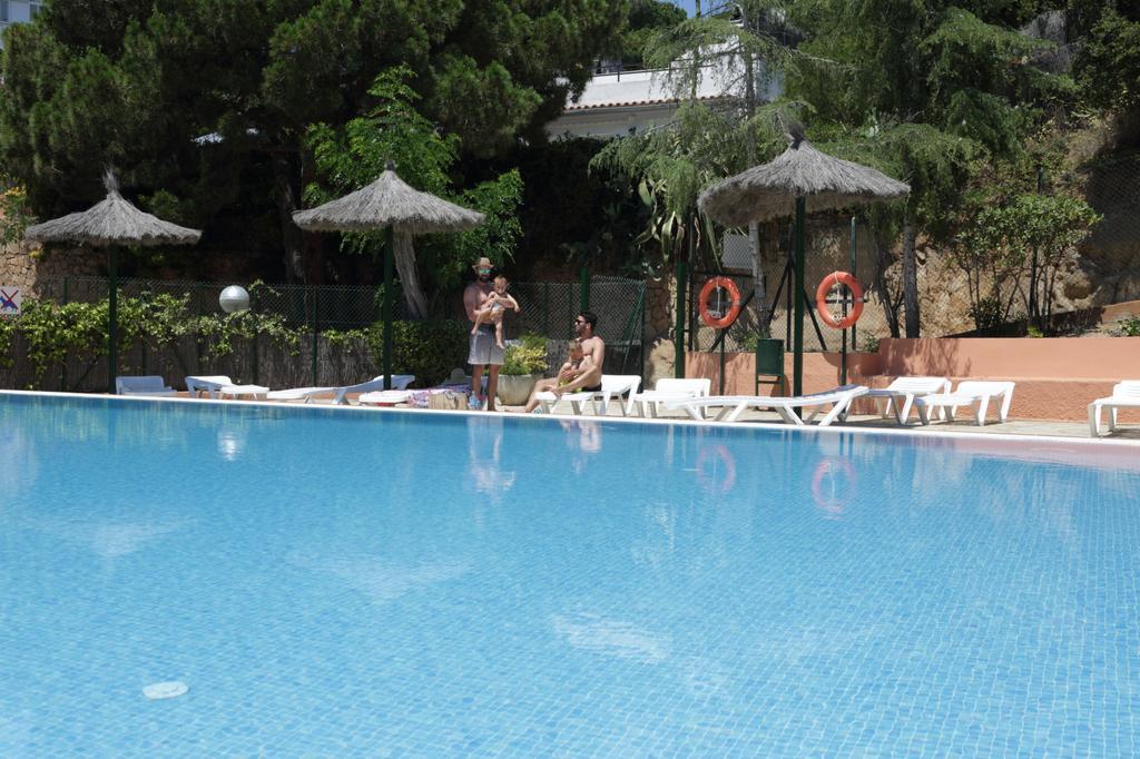 מלון יורט דה מאר Camping Senia Cala Canyelles מראה חיצוני תמונה