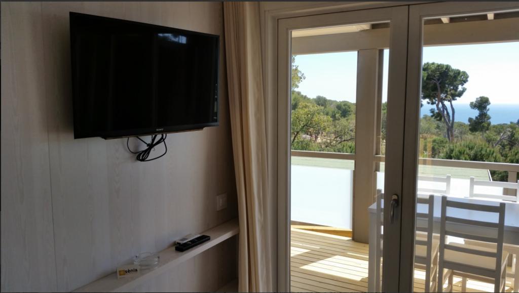 מלון יורט דה מאר Camping Senia Cala Canyelles מראה חיצוני תמונה